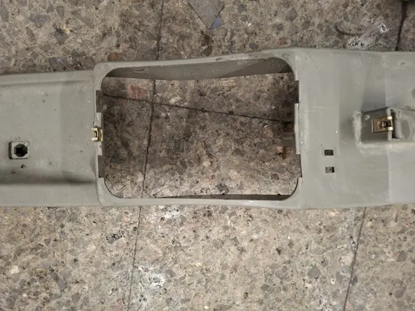 Consola central OEM 90221103 para Opel Kadett 1990 image 4