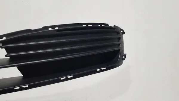 Front Grille Hyundai Accent 865221E000 image 2