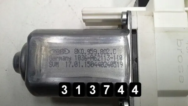 Audi A1 Ikkunanohjain OEM AM-313744 Käytetty image 4