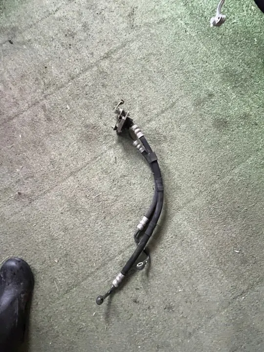 Mangueira Dynamic Drive BMW OEM 250848 - Usado image 3