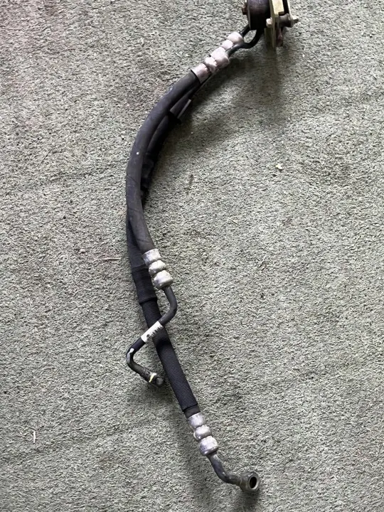 Mangueira Dynamic Drive BMW OEM 250848 - Usado image 5