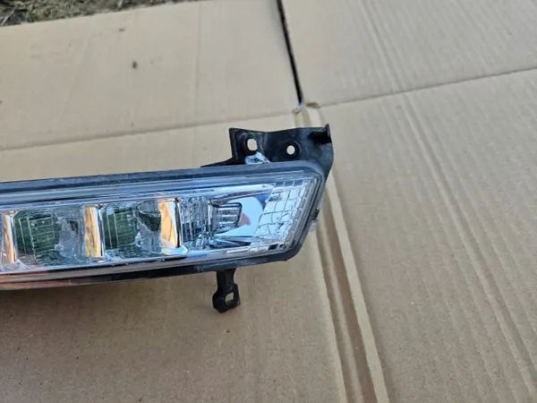 DRL-valot OEM 17784901 Vasen & Oikea Citroen C4 Picasso image 4