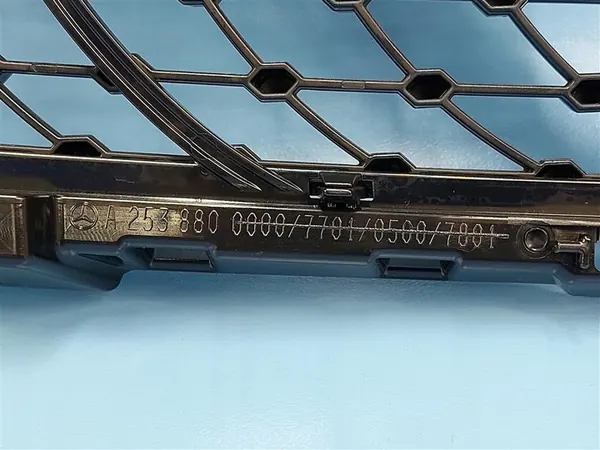 Grilli Mercedes GLC X253 C253 AMG A2538880000 image 7