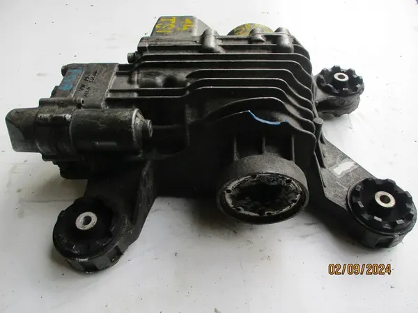 Takadifferentiäali VW TIGUAN 5N0 1.4TSI PGA 0AY525010F image 6