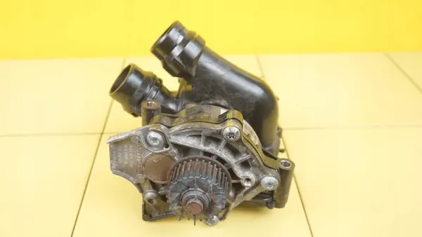 Vattenpump AUDI TT 1.8 TFSI 06H121026DS image 4
