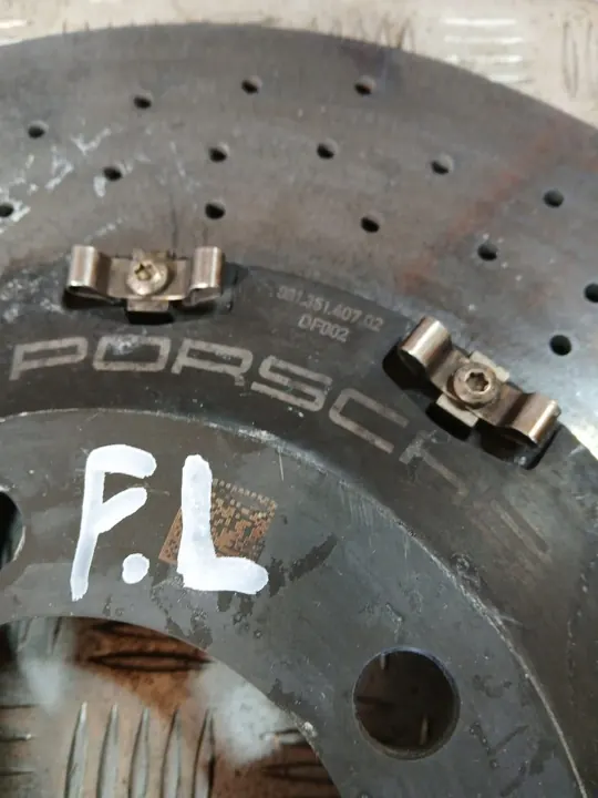 Disque de frein céramique Porsche 991 avant gauche Turbo S image 6