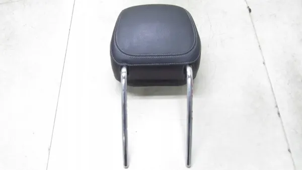 Mercedes W205 oikea etupääntuki OEM 187/075 image 5