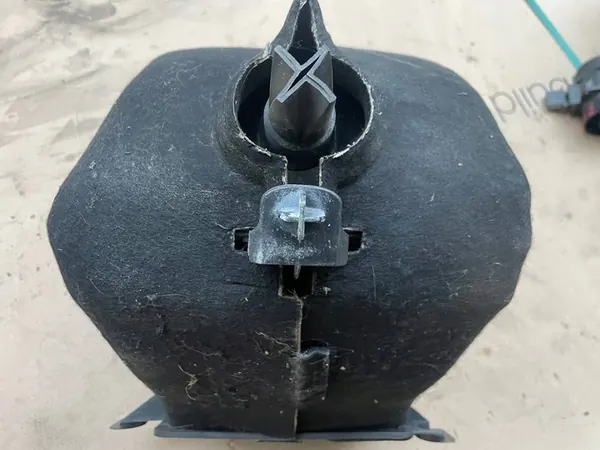 Boîtier de filtre à air Mercedes-Benz Sprinter W906 VHB4108 image 5