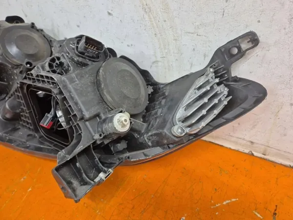 RENAULT KADJAR 15-18 Oikea Ajovalo 260101096R image 9