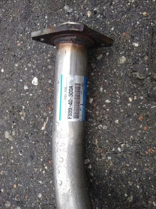 Mazda 626 Keskusvaimenninputki OEM FS9940300A image 3