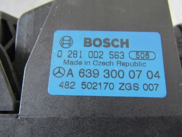 Pédale d'accélérateur OEM A6393000704 pour Mercedes Vito W639 image 3