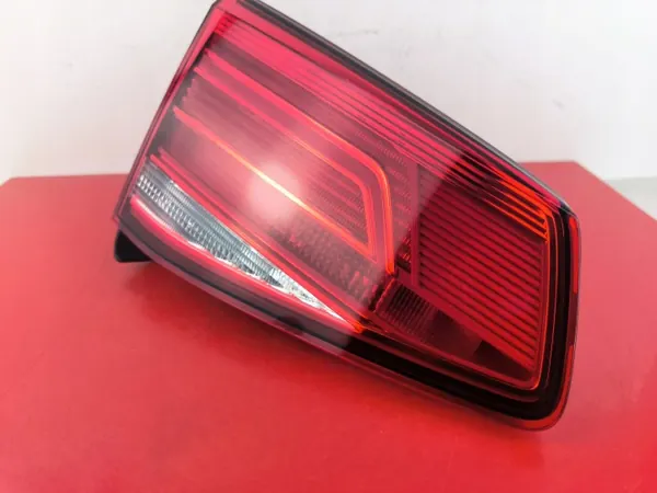 Luz traseira esquerda LED VW Passat B8 OEM 3G9945093D image 3