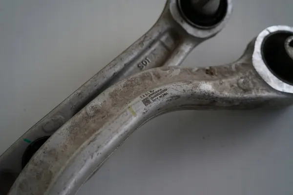 Mozzo anteriore sinistro Tesla Model Y 1188311-00-E image 3