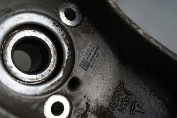 Mozzo anteriore sinistro Tesla Model Y 1188311-00-E image 4