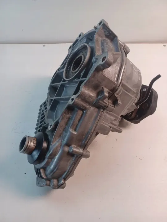 BMW X3 F25 Overbrengingsbak OEM 7636180BMW - Gebruikt image 6