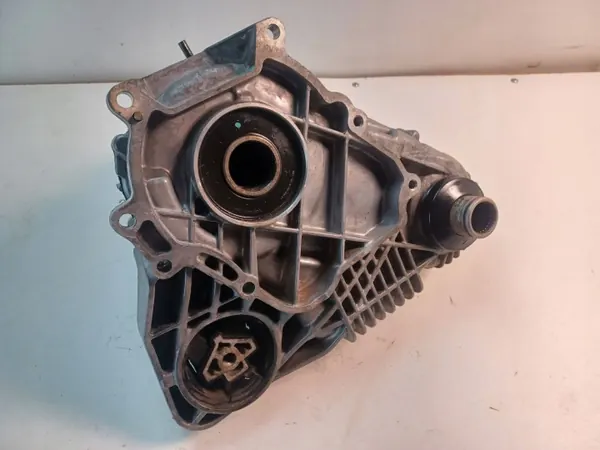 BMW X3 F25 Overbrengingsbak OEM 7636180BMW - Gebruikt image 7