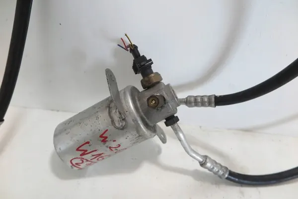 OEM BNE3109 AC-kondensaattoriletku Mercedes W168 W202 image 3