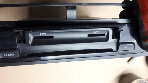 Lector navegación MMI OEM 8R2035652A para A4 B8 image 4