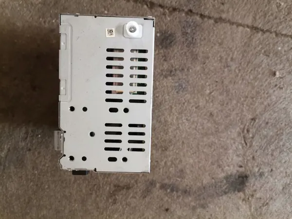 Rádio Ford Kuga II OEM CV4T-19C107-GG - Usado image 4
