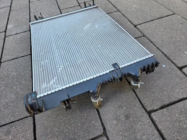 Radiateur d'eau OEM 144610515R pour Renault Twingo III image 4