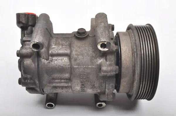 Compressore aria condizionata Renault Clio III 1.2 16V OEM image 2