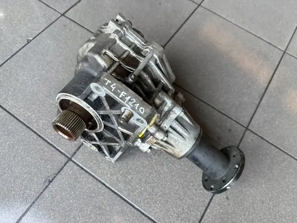 Kia Sorento II Framreduktor OEM 3B610 - Begagnad image 2