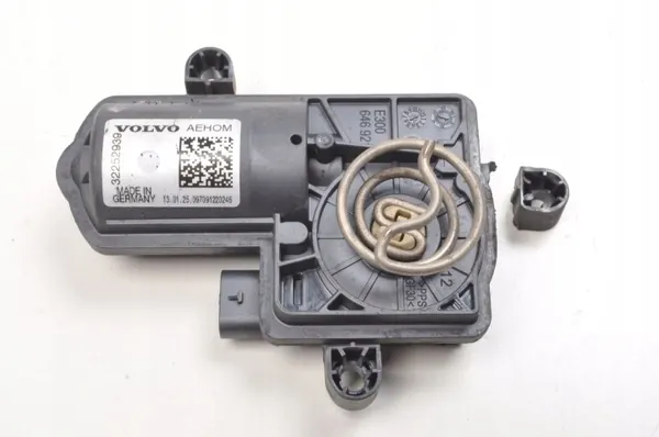 Volvo XC40 Mariposa de Escape Activa OEM 32252939 image 2