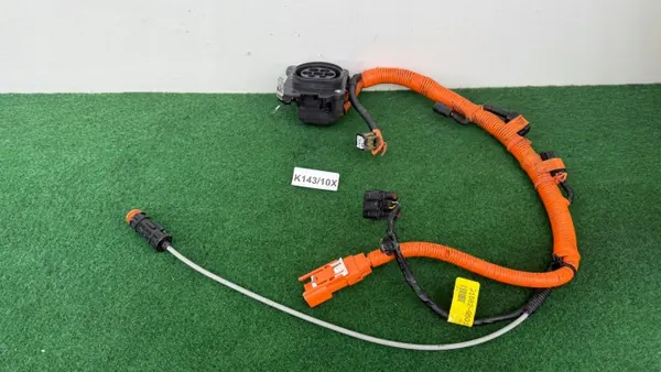Tomada carga Hyundai Ioniq OEM 91682-G501 K143/10X image 2