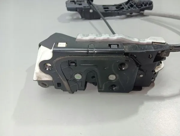 Höger Framdörrslås VW Golf VI Jetta VI Polo V 7Pin image 2