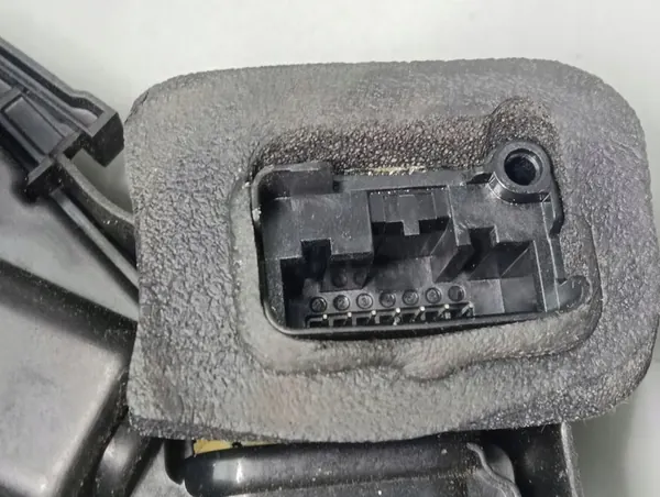 Höger Framdörrslås VW Golf VI Jetta VI Polo V 7Pin image 4