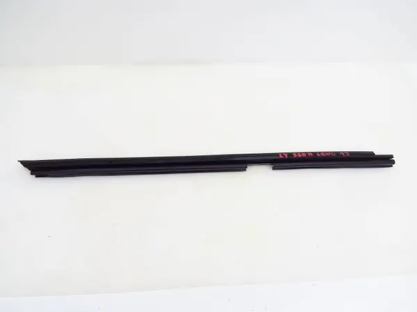 OEM LISTWA ZGARNIAJĄCA LT S60 II Deurafdichting Links Achter image 5