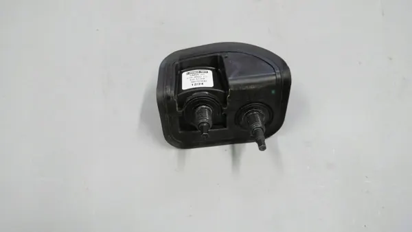 BMW X6 F16 kofferbakstopper rechts OEM 7318694 image 6