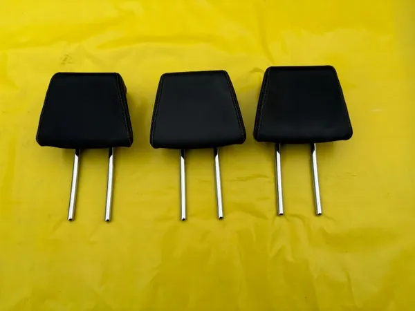 Reposacabezas traseros Peugeot 2008 OEM ZAGŁÓWKI image 2