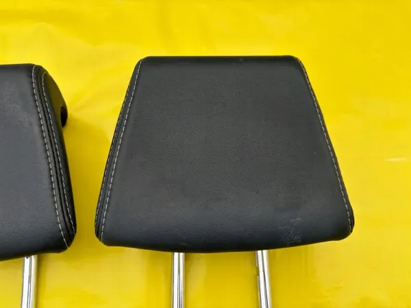 Reposacabezas traseros Peugeot 2008 OEM ZAGŁÓWKI image 4