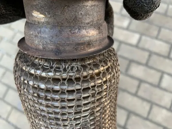 Gebrauchter Audi OE Schalldämpfer OEM 4G0253097B 2.0L Diesel image 3