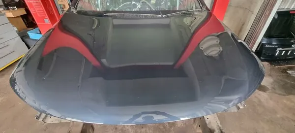 KIA SORENTO II Etuhoodi 2010 OEM image 2