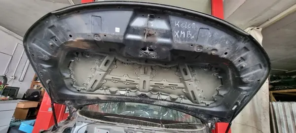 KIA SORENTO II Etuhoodi 2010 OEM image 5