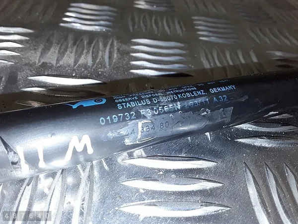 Supports de coffre arrière Citroen C4 Picasso 2011 image 4