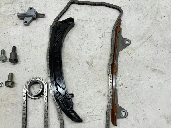 Kit Chaîne Distribution OYT25237 pour Toyota RAV4 V 2.5 Hybride image 3