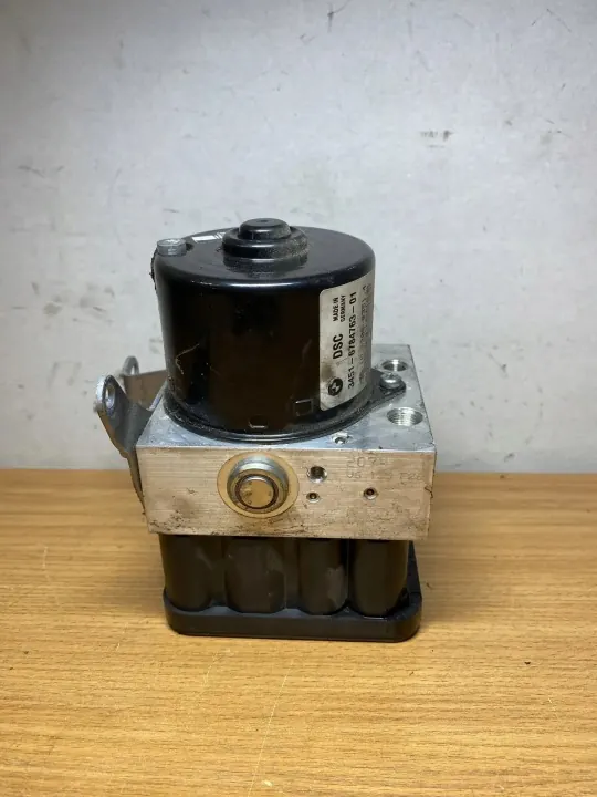 Pompe ABS OEM C2484 pour BMW Série 1 E81 2.0L Diesel image 3