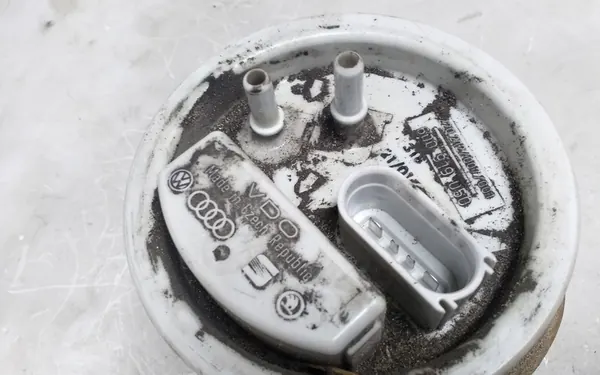 Brandstofpomp SKODA FABIA I (6Y2) 1.9L Diesel 2001 OEM 220212 image 2