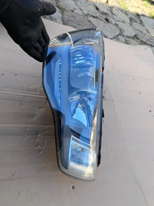 Faros delanteros derecho Audi A1 2010-2014 OEM image 2