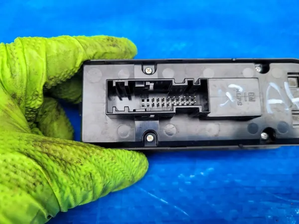 OPEL Astra H Zafira B Painel de Interruptor 13228699 image 5