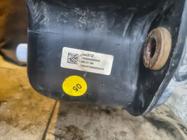 Opel Insignia B AdBlue tankpomp OEM 84407947 image 5