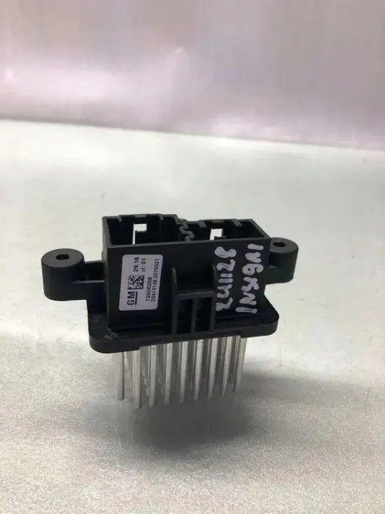Verwarmingsventilatorrelais OEM 13506208 Opel Insignia B image 3