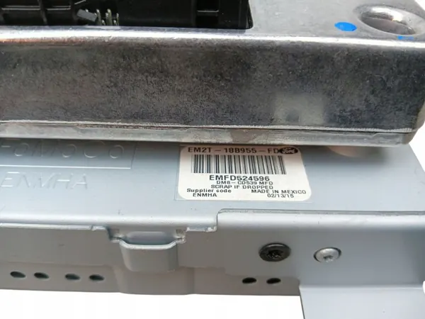 Sync Navigointinäyttö Ford Edge II MK2 OEM EM2T-14F239-AG image 6