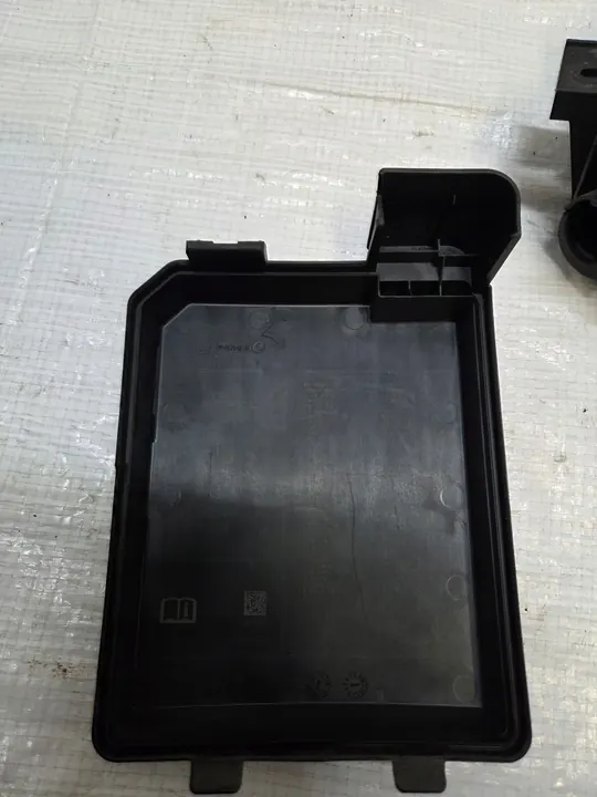 CAIXA DE FUSÍVEIS CHEVROLET TRAX 1.7 CDTI 95131335 image 5