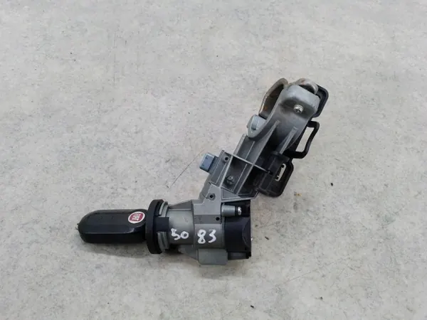 Stationair onderdeel FIAT PUNTO EVO OEM 50515281 61137400 image 9
