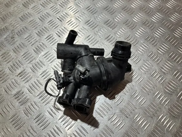 RANGE ROVER EVOQUE CARCASA TERMOSTATO 2.0D G4D3-8575-BC image 3