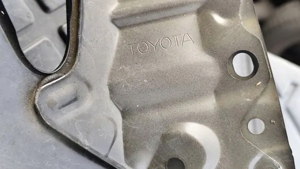 OEM CKJ269 Etu oikea lokasuoja Toyota Camrylle image 9